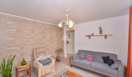 Casa com 4 quartos à venda na Rua Cid Marcondes de Albuquerque, 1711, Pinheirinho, Curitiba, 185 m2 por R$ 750.000