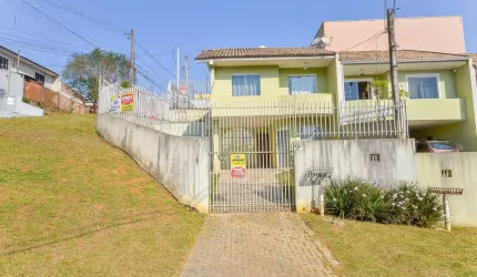 Casa com 3 quartos à venda na Rua Mobral, 25, Santa Cândida, Curitiba, 112 m2 por R$ 550.000