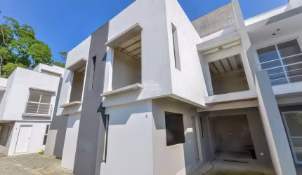Casa em condomínio fechado com 3 quartos à venda na Rua Milena Costa, 115, Pilarzinho, Curitiba, 136 m2 por R$ 630.000