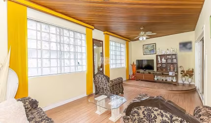 Casa com 4 quartos à venda na Rua Martim Afonso, 207, São Francisco, Curitiba, 130 m2 por R$ 850.000