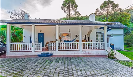 Terreno à venda na Rua Virgínio Arcie, 5, Capivari, Colombo, 710 m2 por R$ 2.790.000
