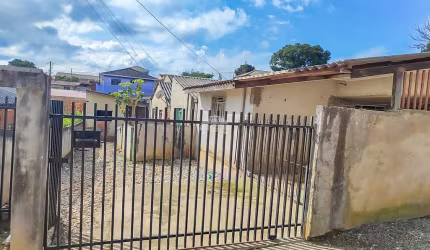 Casa com 4 quartos à venda na Rua da Boca-de-leão, 97, Parque Monte Castelo, Colombo, 60 m2 por R$ 210.000