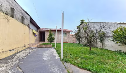 Casa com 2 quartos à venda na Rua Gilberto Bolívar Sander, 87, Miringuava, São José dos Pinhais, 65 m2 por R$ 274.710