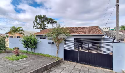 Casa com 3 quartos à venda na Avenida do Porto, 122, Parque Residencial Santa Terezinha, Colombo, 180 m2 por R$ 450.000