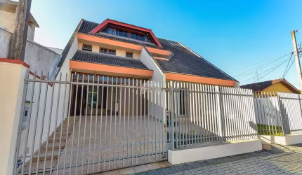 Casa com 4 quartos à venda na Rua Hellen Keller, 418, Capão Raso, Curitiba, 275 m2 por R$ 1.390.000