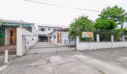Casa com 2 quartos à venda na Rua Monteiro Lobato, 58, Vargem Grande, Pinhais, 115 m2 por R$ 450.000