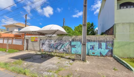 Terreno à venda na Rua Conde dos Arcos, 608, Lindóia, Curitiba por R$ 550.000