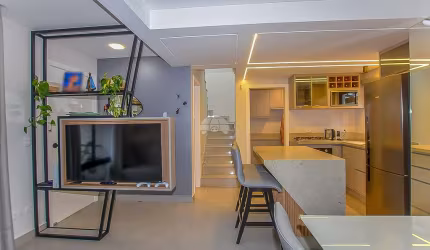 Casa em condomínio fechado com 3 quartos à venda na Rua Guiroku Gastão Ayabe, 158, Uberaba, Curitiba, 82 m2 por R$ 670.000