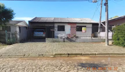 Casa com 2 quartos à venda na Rua Domingos Caetano do Amaral, 92, Santa Cruz, Guarapuava, 80 m2 por R$ 250.000