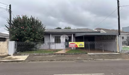 Casa com 3 quartos à venda na Rua Tiradentes, 387, Trianon, Guarapuava, 90 m2 por R$ 500.000