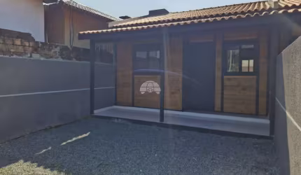 Casa com 2 quartos à venda na Avenida Curitiba, 118001, Piçarras, Guaratuba, 70 m2 por R$ 194.000