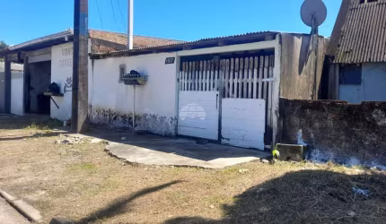 Casa com 2 quartos à venda na Rua Juvevê, 1107, Piçarras, Guaratuba, 58 m2 por R$ 180.000
