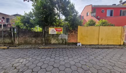 Terreno à venda na Rua Monsenhor Lamartine, 40, Centro, Guaratuba por R$ 598.000