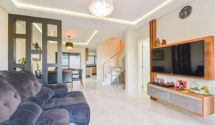 Casa com 4 quartos à venda na Rua Irmã Flávia Borlet, 964, Hauer, Curitiba, 211 m2 por R$ 1.350.000
