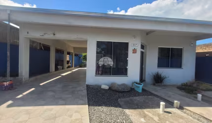 Casa com 3 quartos para alugar na RUA JACAREZINHO, 537, Pontal do Norte, Itapoá, 238 m2 por R$ 3.249