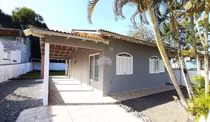 Casa com 4 quartos para alugar na RUA ORMINDO BAPTISTA DA SILVA, 29, Itapema do Norte, Itapoá, 142 m2 por R$ 3.253