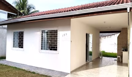 Casa com 2 quartos à venda na RUA 577 EWERTON MARCOS DE SOUZA, 159, Cambijú, Itapoá, 73 m2 por R$ 460.000