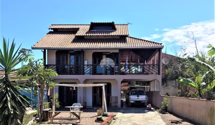 Casa com 4 quartos à venda na Rua Rio Azul, 710, Princesa do Mar, Itapoá, 270 m2 por R$ 650.000