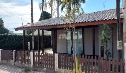 Casa com 3 quartos à venda na Rua Ana Maria Rodrigues de Freitas, 1452, Itapema do Norte, Itapoá, 196 m2 por R$ 798.000