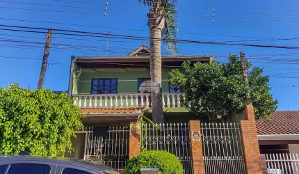Casa com 3 quartos à venda na Rua Astrogilda Soares Fidélix, 213, Loteamento Marinoni, Almirante Tamandaré, 157 m2 por R$ 425.000