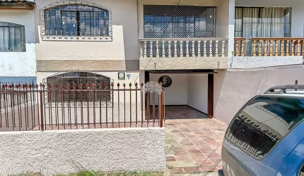 Casa com 3 quartos à venda na Rua Bento Cego, 282, Uberaba, Curitiba, 104 m2 por R$ 550.000