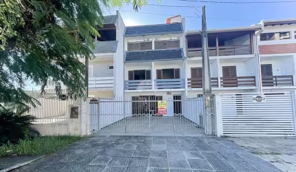 Casa com 5 quartos à venda na Rua José Bonifácio, 1329, Centro, Guaratuba, 139 m2 por R$ 630.000