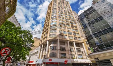 Sala comercial à venda na Avenida Luiz Xavier, 68, Centro, Curitiba, 46 m2 por R$ 330.000