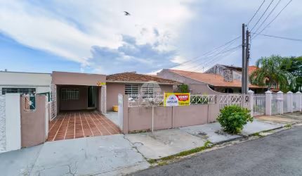 Casa com 5 quartos à venda na Rua Ulisses Faria de Brito, 132, Bacacheri, Curitiba, 190 m2 por R$ 580.000