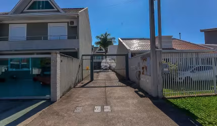 Casa em condomínio fechado com 3 quartos à venda na Rua Manoel Alher, 50, Jardim Amélia, Pinhais, 141 m2 por R$ 690.000
