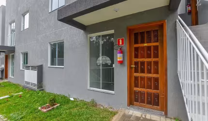Casa em condomínio fechado com 2 quartos à venda na Rua da Carnaúba, 129, Parque do Embu, Colombo, 41 m2 por R$ 235.000