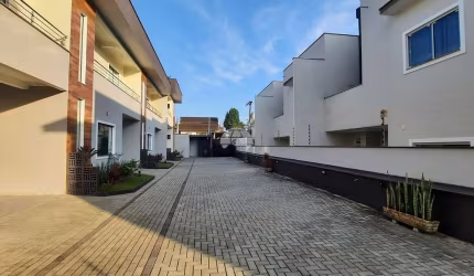 Casa em condomínio fechado com 3 quartos à venda na Rua Humaitá, 507, Bom Retiro, Joinville, 116 m2 por R$ 625.000