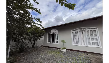 Casa com 3 quartos à venda na Rua Jorge Mayerle, 215, Nova Brasília, Joinville, 150 m2 por R$ 520.000