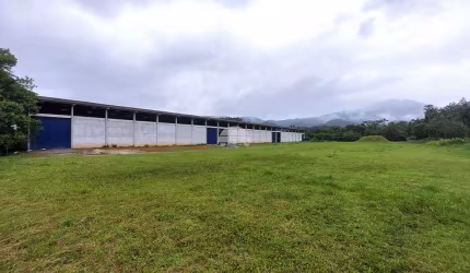 Barracão / Galpão / Depósito para alugar na Rua Quinze de Outubro, 4411, Rio Bonito (Pirabeiraba), Joinville, 3000 m2 por R$ 90.000