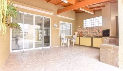 Casa em condomínio fechado com 3 quartos à venda na Rua Miguel Jorge Nasser, 855, Tingui, Curitiba, 135 m2 por R$ 590.000