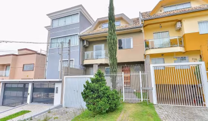 Casa com 3 quartos à venda na Rua Santa Joana d'Arc, 270, Lindóia, Curitiba, 175 m2 por R$ 690.000