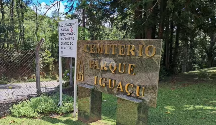 Terreno em condomínio fechado à venda na Rua Nicolau José Gravina, 292, Cascatinha, Curitiba por R$ 28.000