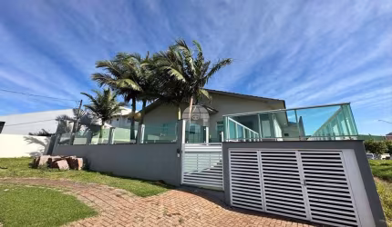 Casa com 3 quartos à venda na Rua Mila, 439, Cristo Rei, Pato Branco, 163 m2 por R$ 950.000