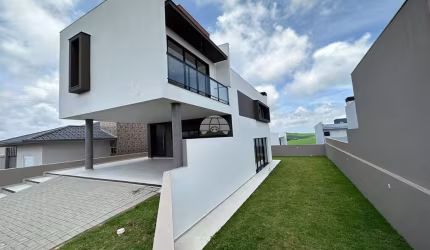 Casa com 3 quartos à venda na Rua Clovi Capelezzo, 452, Fraron, Pato Branco, 158 m2 por R$ 1.100.000