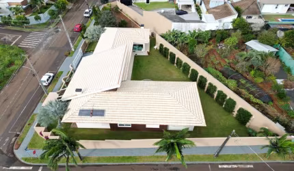 Casa com 4 quartos à venda na Rua Frei Sérgio Hillescheim, 304, Parque do Som, Pato Branco, 292 m2 por R$ 2.398.000