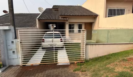 Casa com 2 quartos à venda na Rua Aurelia Conte Chioquetta, 87, Fraron, Pato Branco, 70 m2 por R$ 290.000