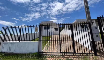 Casa com 2 quartos à venda na Rua Emilia Rosa Pietrobelli, 288, Planalto, Pato Branco, 57 m2 por R$ 278.000