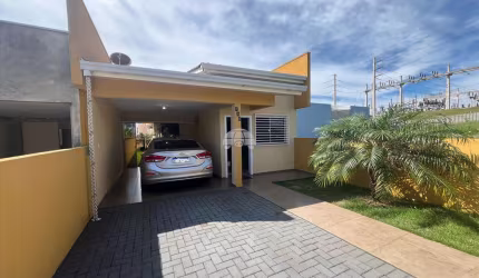 Casa com 2 quartos à venda na Rua Aneri Florindo Baggios, 165, Cristo Rei, Pato Branco, 75 m2 por R$ 390.000