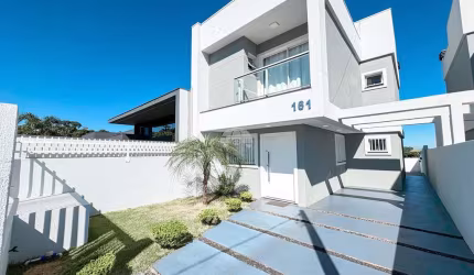 Casa com 3 quartos à venda na Rua Nelza Mazzuco Braun, 161, Fraron, Pato Branco, 83 m2 por R$ 680.000