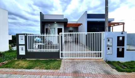 Casa com 2 quartos à venda na Rua Pioneiro Orlando Sambugaro, 83, Fraron, Pato Branco, 116 m2 por R$ 415.000