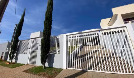 Casa com 2 quartos à venda na Rua Nelza Mazzuco Braun, 192, Fraron, Pato Branco, 114 m2 por R$ 650.000