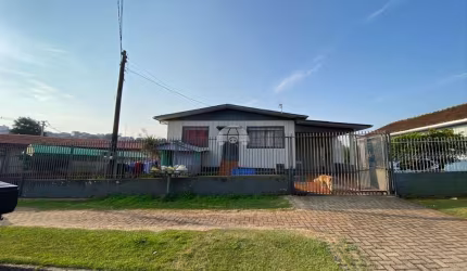 Casa com 5 quartos à venda na Rua Mato Grosso, 782, Santa Terezinha, Pato Branco, 70 m2 por R$ 360.000