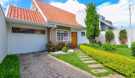 Casa com 4 quartos à venda na Rua Adolfo Sora, 103, Pineville, Pinhais, 210 m2 por R$ 1.349.000