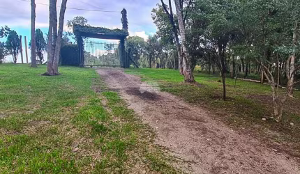 Chácara / sítio com 2 quartos à venda na RUA WALMOR LAUS, 41, Cayva, Piraquara, 100 m2 por R$ 690.000