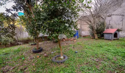 Terreno à venda na Rua Professor Orlando Sprenger Lobo, 389, Tingui, Curitiba, 69 m2 por R$ 600.000