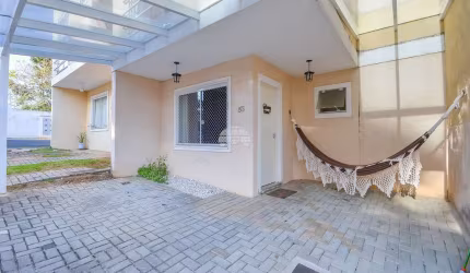 Casa em condomínio fechado com 3 quartos à venda na Rua Maria Teixeira de Mello, 239, Santa Cândida, Curitiba, 87 m2 por R$ 600.000